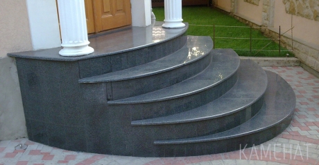 Эксклюзивные ступени из мрамора на заказ
